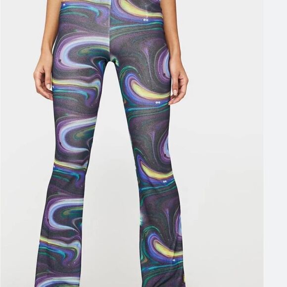 Urban Outfitters NGOrder Flare Pant
NWT Size 8 - Picture 7 of 10